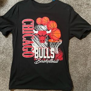 CHICAGO BULLS GRAPHIC TEE